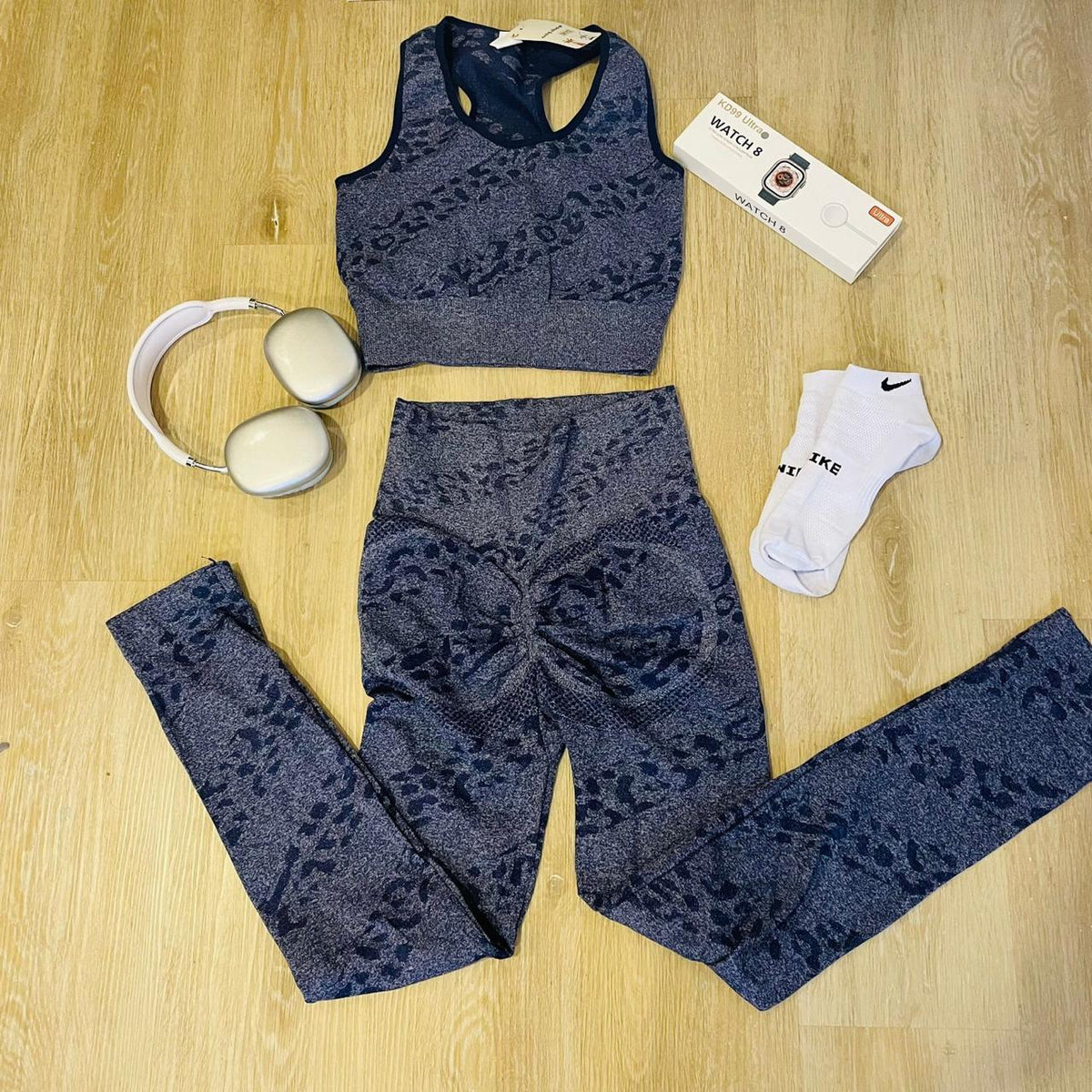 CONJUNTO LEVANTA COLA