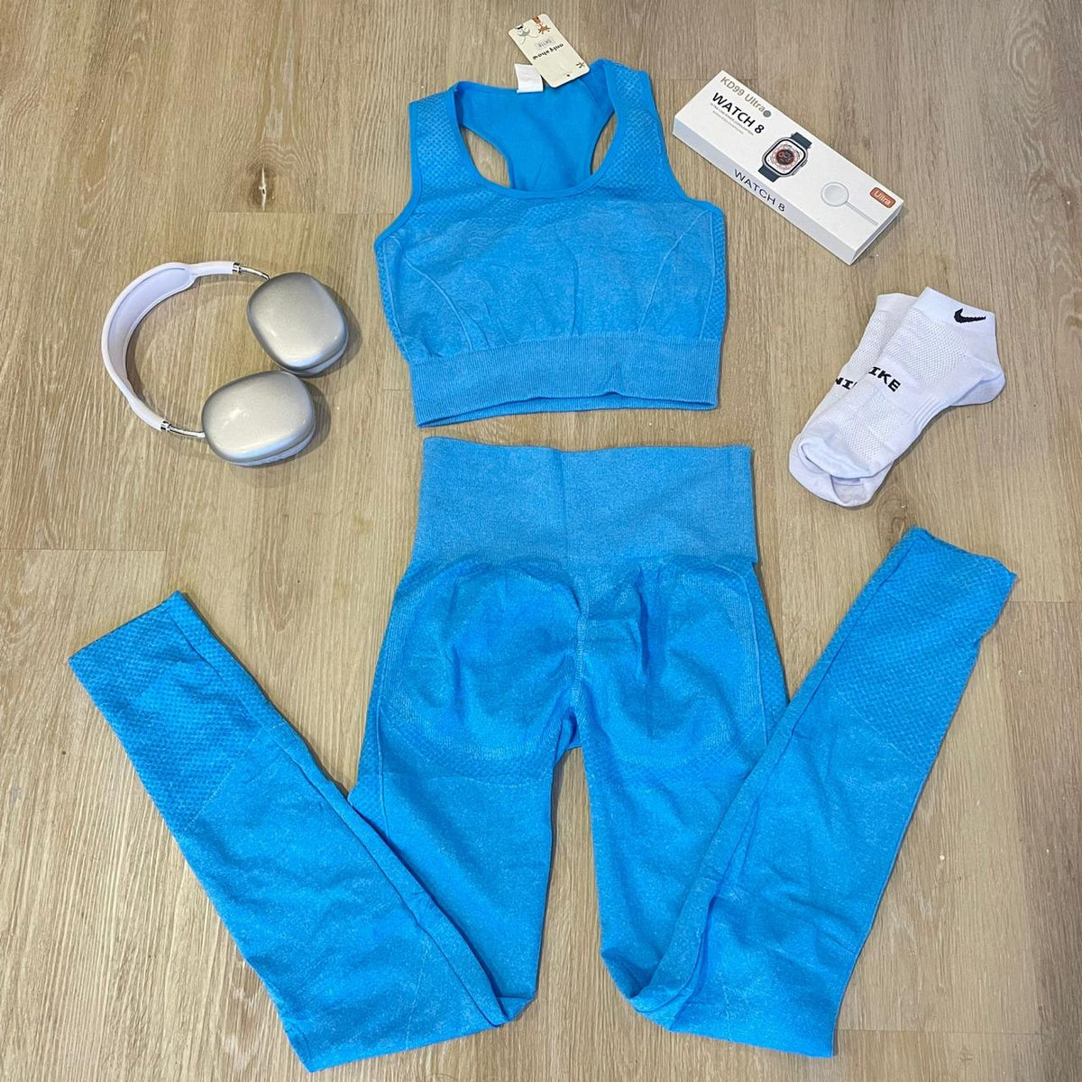 CONJUNTO LEVANTA COLA