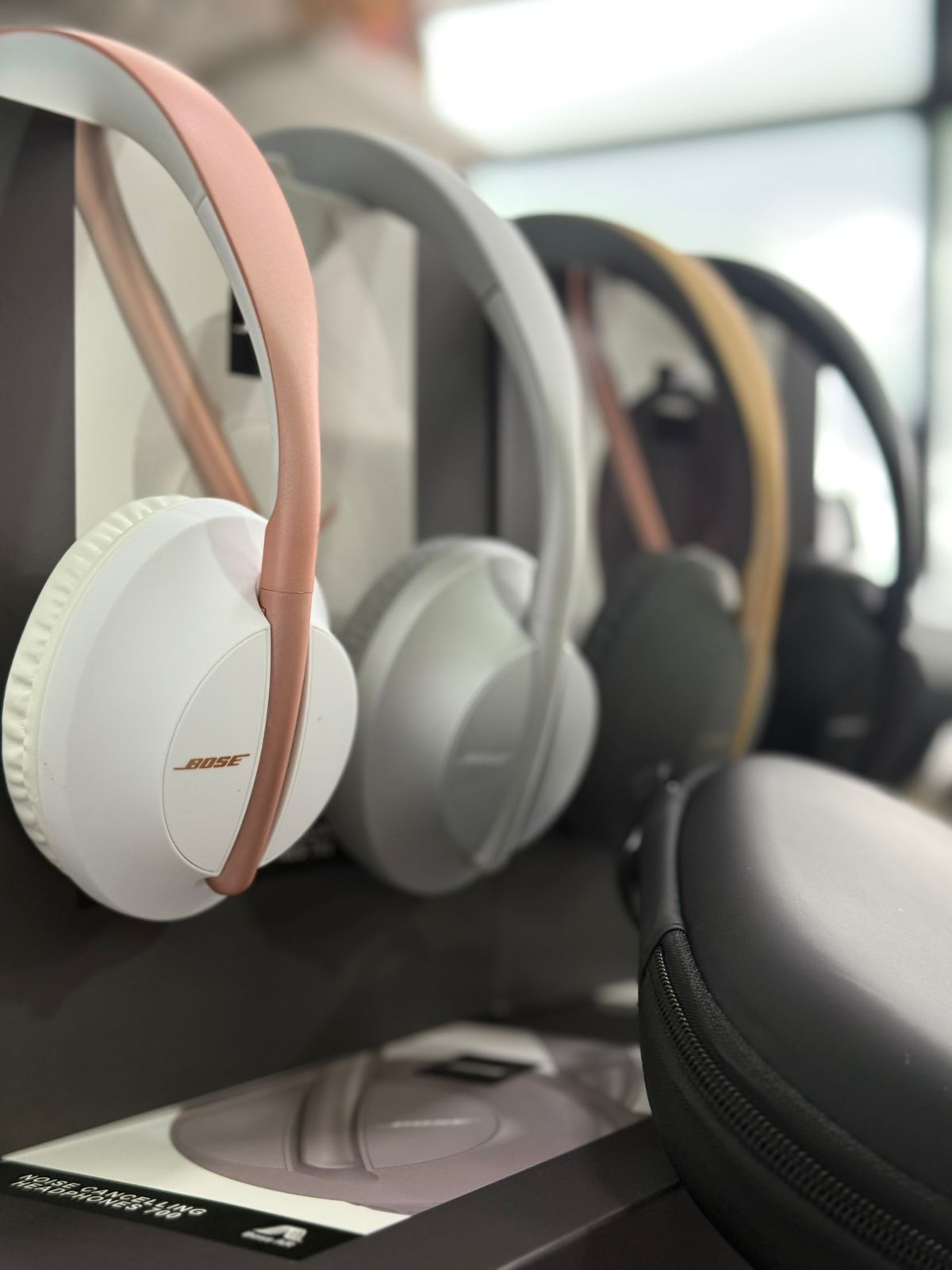 Audifono Diadema Bose 700 Bluetooth