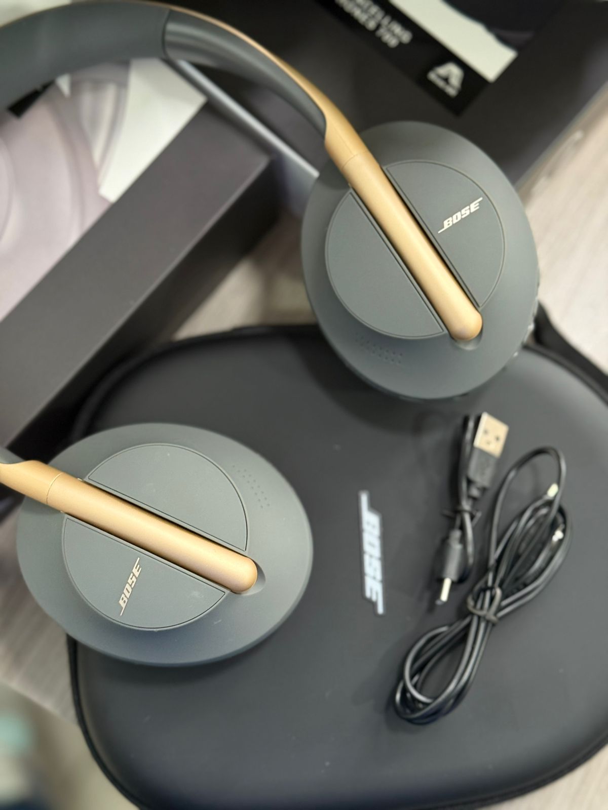 Audifono Diadema Bose 700 Bluetooth