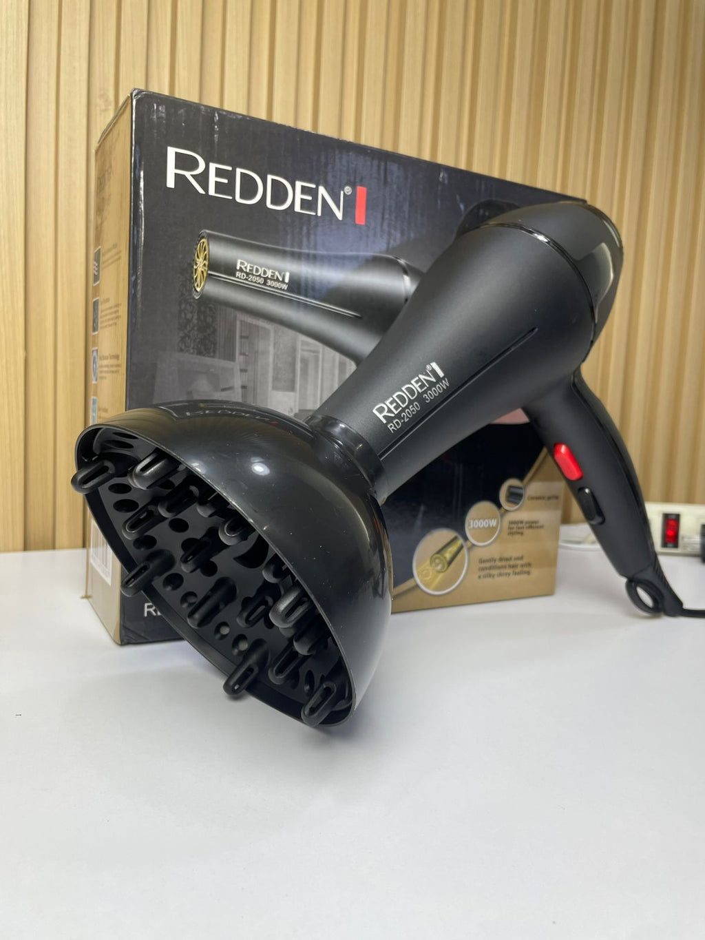 Secador De Cabello REDDEN 3000W
